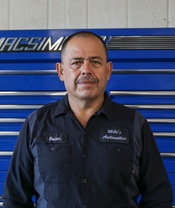 Oscar Camargo, Master Technician for Mike's Automotive in Tyler, TX
